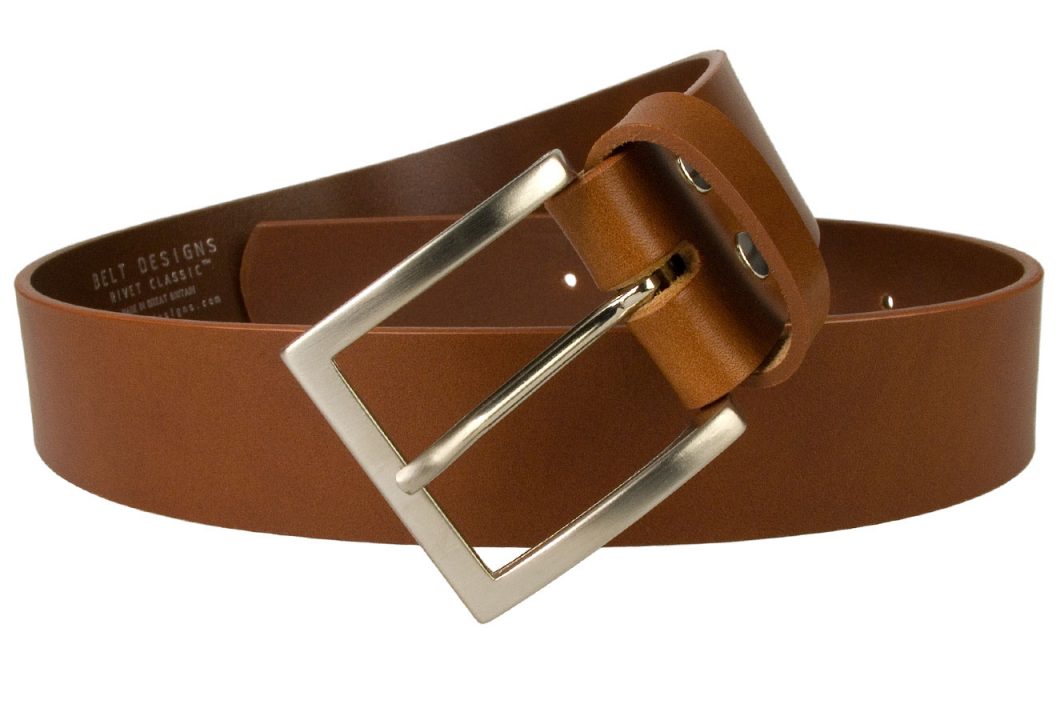 British Made Tan Leather Jeans Belt 4cm Wide. Superior quality mens leather jeans belt made in UK by British Craftsmen. Top Grade Italian Full Grain Vegetable Tanned Leather. Italian Made Buckle. Leather approximately 4mm thick.