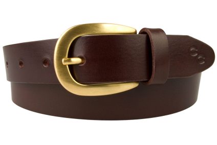 Mulberry Coloured Leather Belt Gold Plated Buckle. Made In UK By British Craftsmen using high quality Italian Vegetable Tanned Leather and Italian made gold plated buckle. Hand brushed and lacquered for protection. Champion Chase Horse Shoe Motif and Gold Plated Ornamental Rivets.