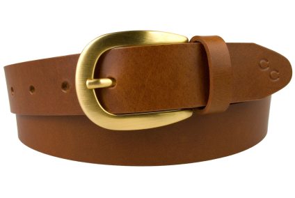 Womens Tan Leather Belt With Brushed Gold Buckle. Made In UK By British Craftsmen. High Quality Italian Full Grain Vegetable Tanned Leather. High Quality Hand Brushed Gold Plated and Lacquered Buckle. 3cm Wide. Champion Chase Horse Shoe Motif to Tip of belt.