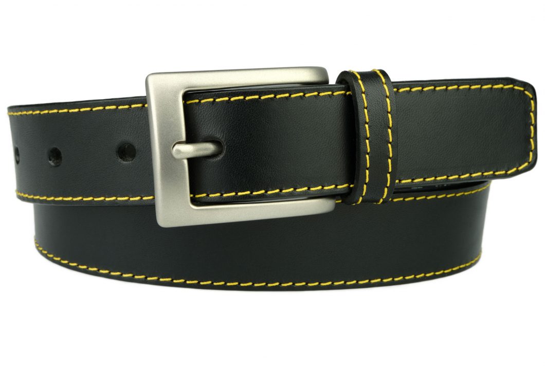 This classic combination yellow stitch black leather belt is our nod to the 70s and 80s. This robust belt made with full grain Italian vegetable tanned leather will be sure to stand out from the crowd. Riveted Return and using Strong German Thread for the Yellow Stitched Edge - This British Made belt is built to last. 3cm wide (1 3/16 inch).